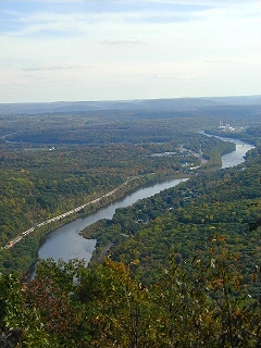 The view from a little further up the trail. No powerlines this time.