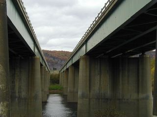 I-84 bridges over the Delaware River.