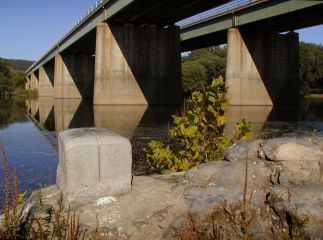 Other view of the general area near the station mark.