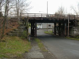 General view of bridge #61/14 and Chestnut Street.