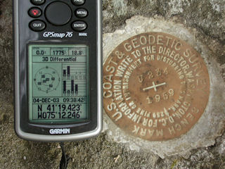 GPSr and the station mark.