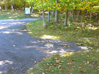 Looking NE toward Stony Man Trailhead.