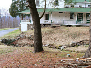 Looking toward the S corner of the house.