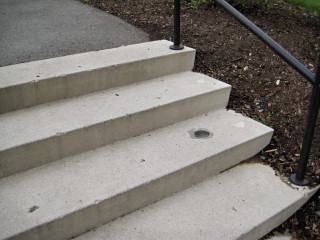 Eyelevel view of the disk set into the steps.