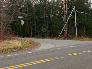 The nearby intersection of Aberdeen Rd. with Quicktown Rd., the T-road SE mentioned in the description.