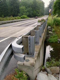 Looking north along PA Route 407 (Abington Road).