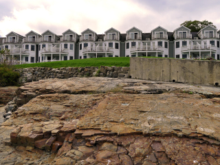 Eyelevel view of the disk from the outcrop; Bar Harbor Inn to the south in background