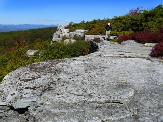 Looking back toward the azimuth mark's ledge.