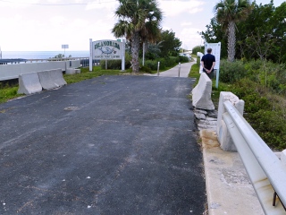 Looking SW toward the Heritage Trail and the end of paved section.