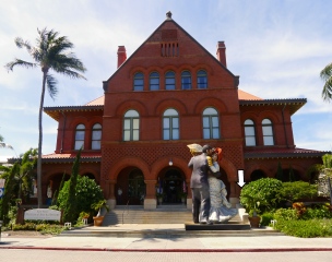 The building is now the Key West Museum of Art & History (at the Custom House).