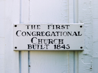 Sign indicating date of establishment