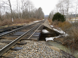 Looking toward the NE abutment.