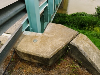 Eyelevel view of the disk on the bridge wingwall