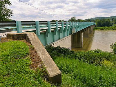 This aqua-colored bridge looks like it belongs in the Florida Keys!