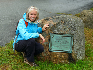 Memorial to architect and developer DeGrasse Fox