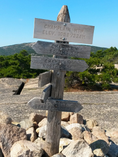 The summit sign