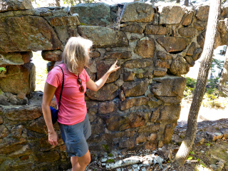 Abandoned House on Eagle Lake, “What's this?”