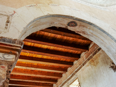 Decorative work near the ceiling