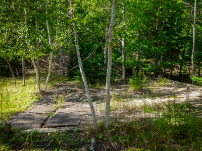 A large slab near Thrumcap Ledge, maybe once a patio?