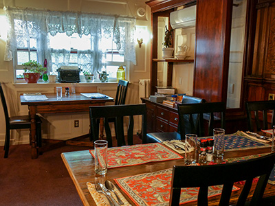 Main dining room, Black Friar Inn