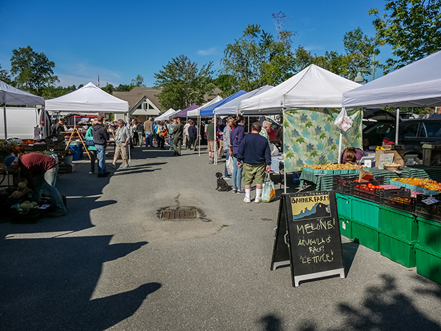 A gorgeous Sunday morning at the Farmers Market