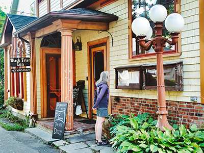 Breakfast—yet again!—at the Black Friar Inn