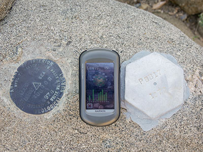 Proximity of the gravity station disk to the USGS BM