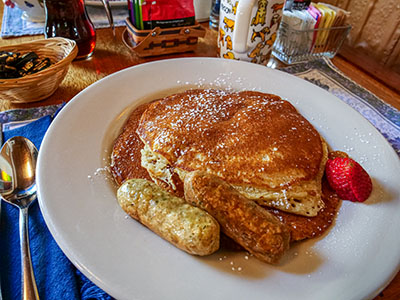 Buttermilk pancakes with 4-pepper chicken sausage