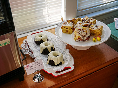 Mini-bundts and coffee cake