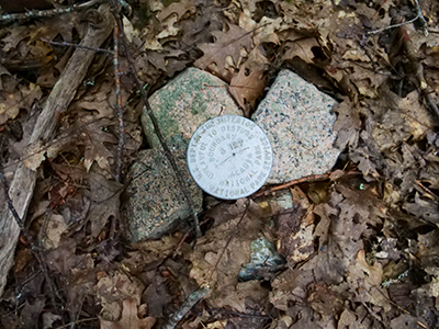 Eyelevel view of the disk on the pipe cap