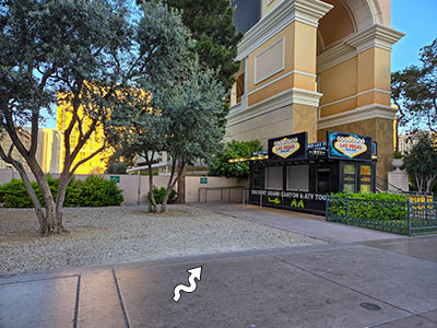 Looking NW toward the walkway into Bellagio