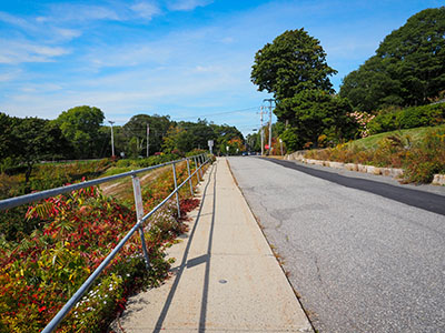 Looking NNW along Steamboat Wharf Road and Main Street